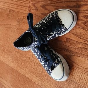 PLACE Skull ☠️ Canvas Sneakers